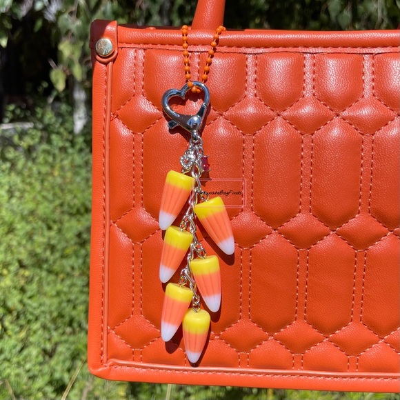 Candy Corn Cluster Halloween Bag Purse Charm Keychain SILVER - Picture 6 of 9